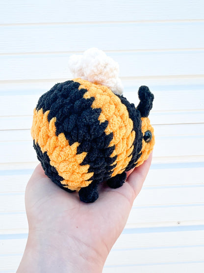 Buzzby the Cozy Bee – Handmade Crochet Plush Toy